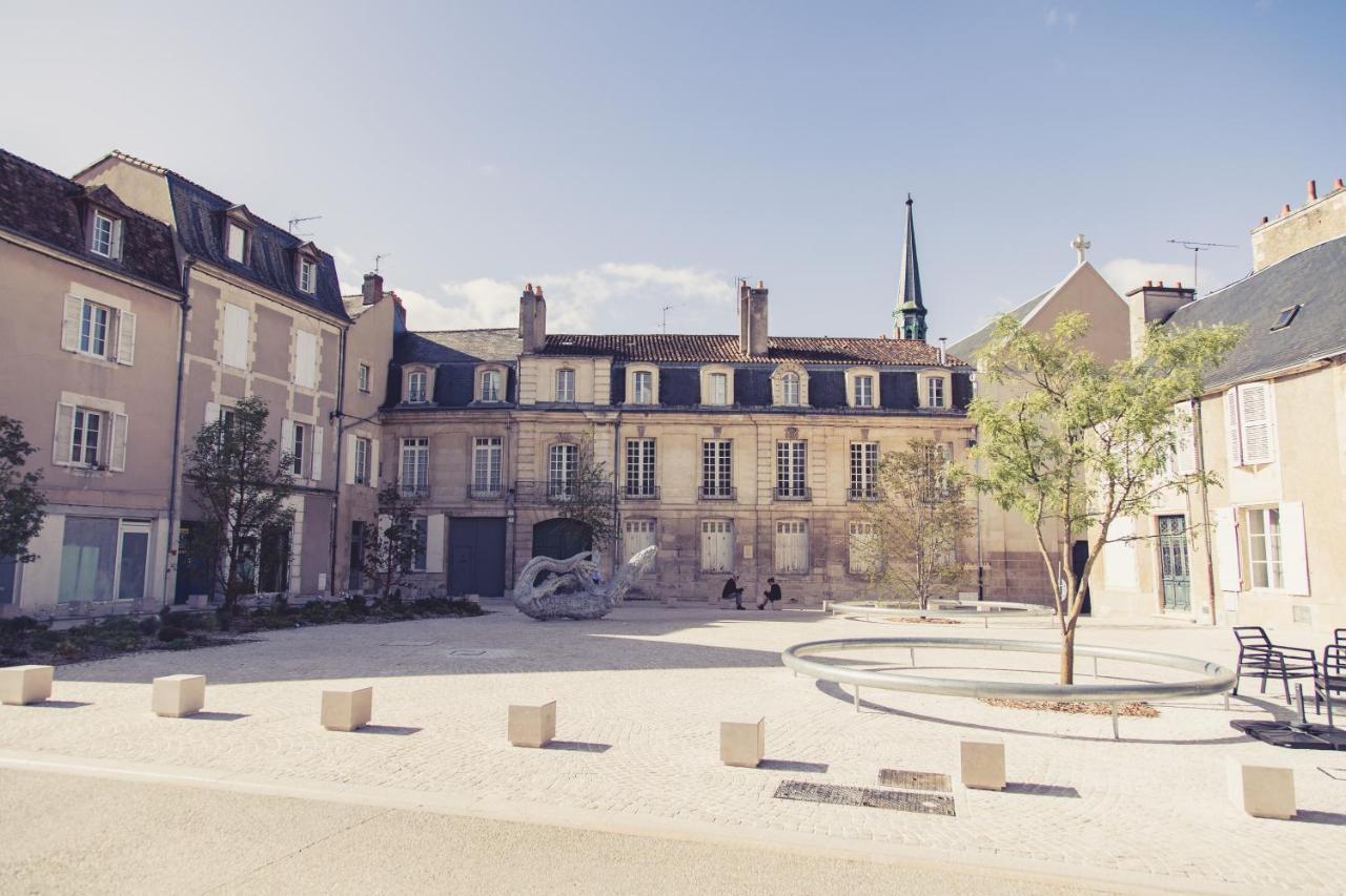 La Maison De La Liberte Studio Jules Verne Poitiers Bagian luar foto